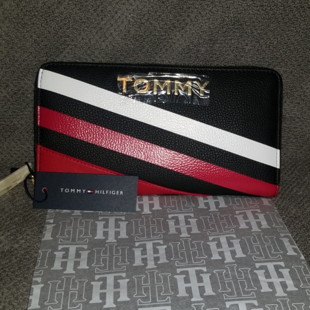 Tommy Hilfiger Wallet